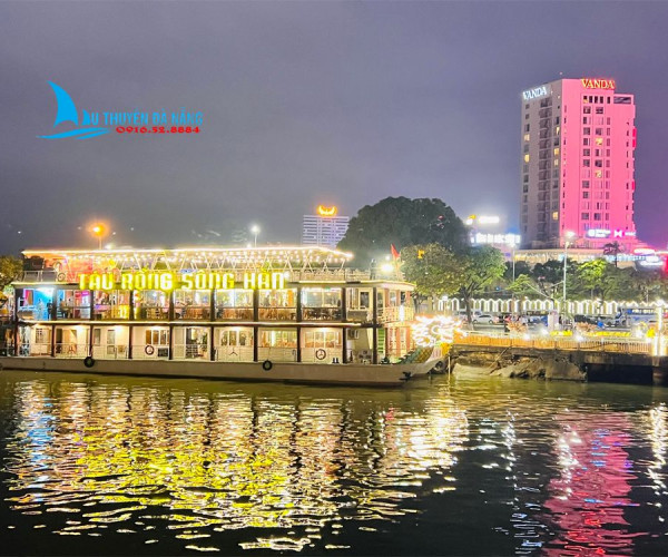 Du Thuyen Tau Rong Da Nang